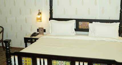 Evoke Rambagh |  5 mins from Shri Ram Janmabhoomi Room Type - Manorama Cottage