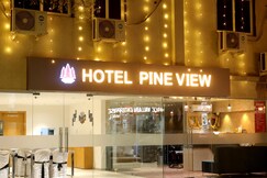 Hotel Pine View
