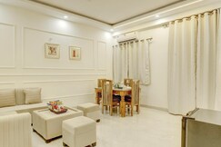 Alaya Stays Zinnia 2 BHK Apt With Gaming Zone Near Malls