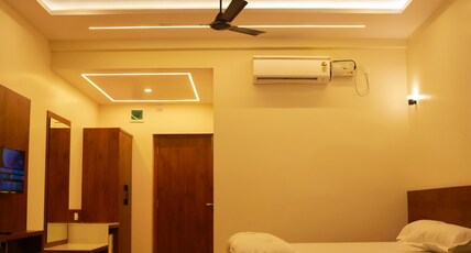 Sunlit Shores Beach Villa Room Type - Deluxe Sea View Room without Balcony