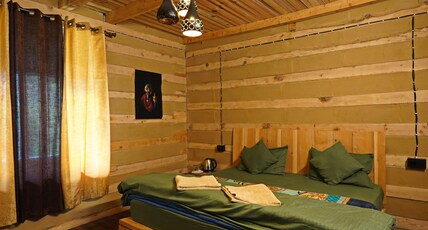 RAFA Shangarh - An Artistic Homestay Room Type - Double Room with Mountain View Balcony (102)
