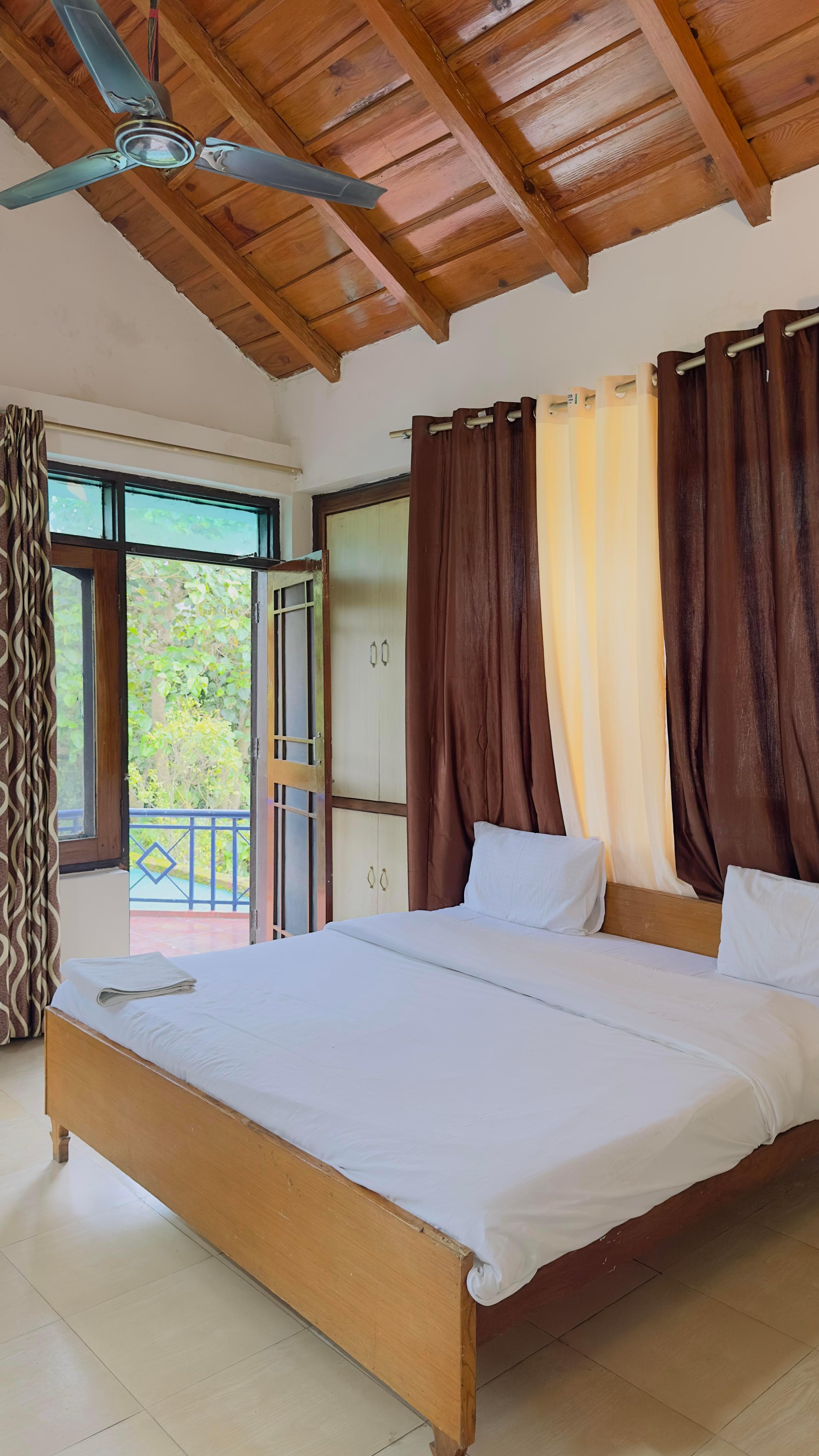Blue Rose Homestay - Tap to explore photos