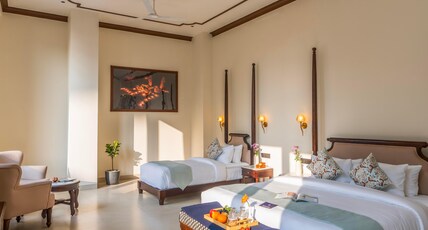 Luxuria Varanasi by Moustache Room Type - Superior Triple Room With Bathtub