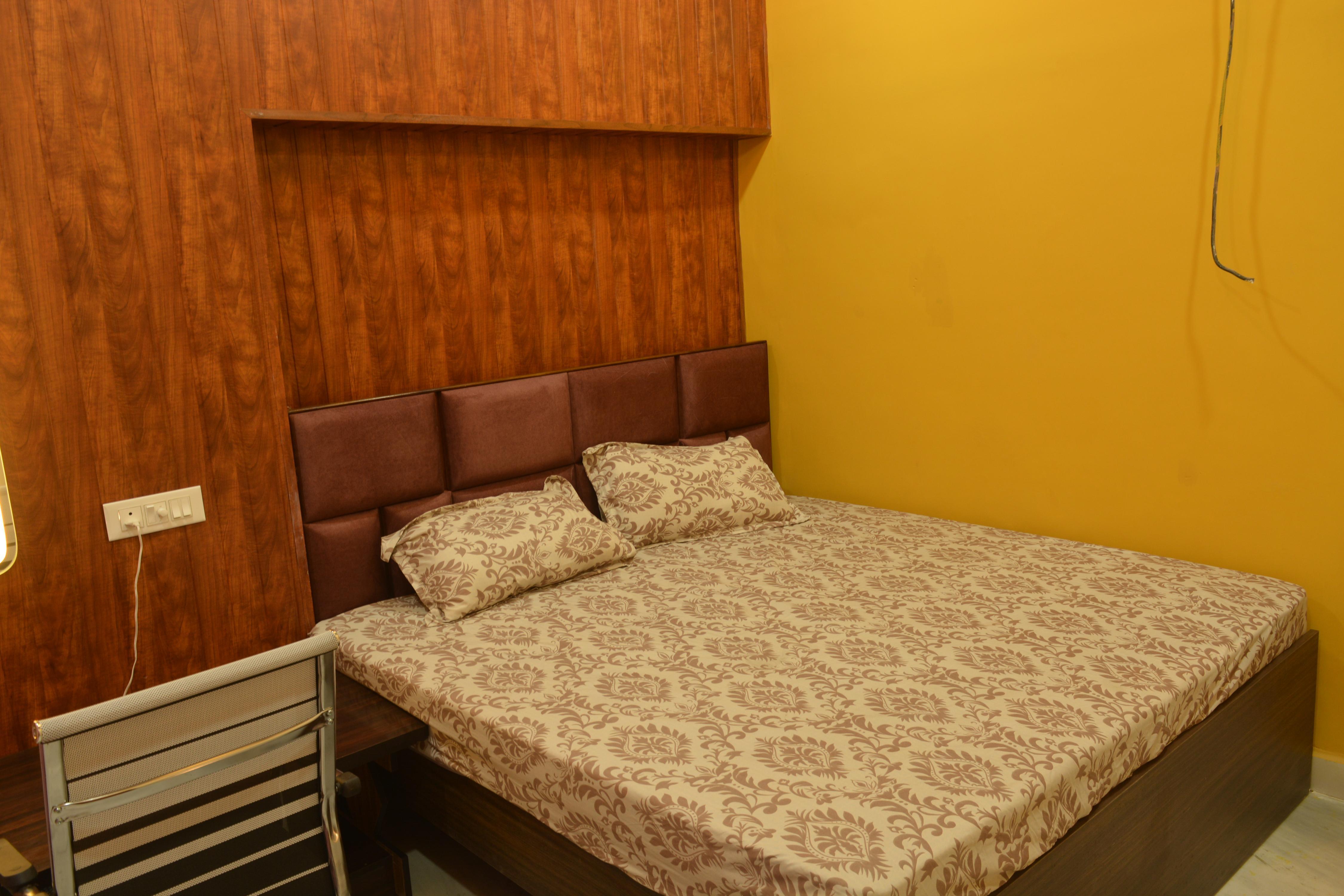 Otium Stay | Family-Friendly 2BHK - Unit D - Tap to explore photos