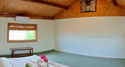 Samadhi Hermitage Retreat Room Type - Couple suite with Lake and mountain view