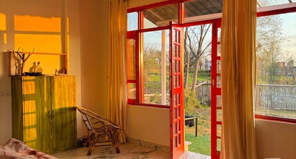 Earth Homes, Bir Room Type - Orange Sky
