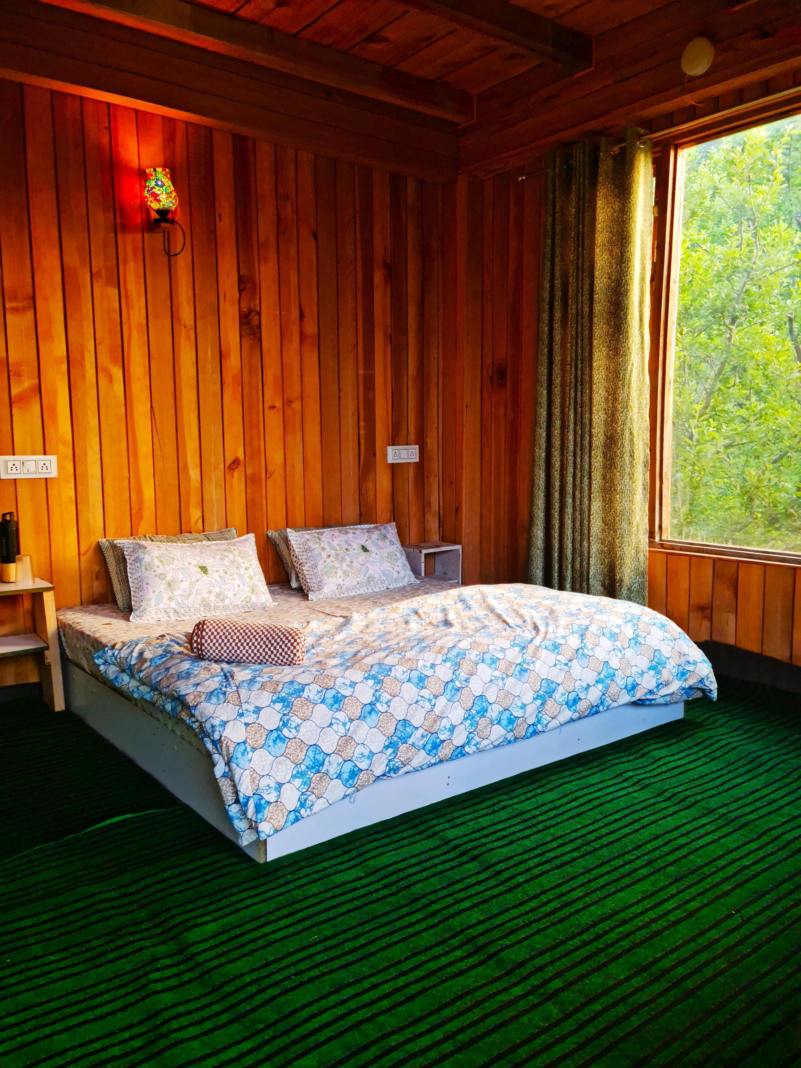 Sukun Hostel - Tap to explore photos