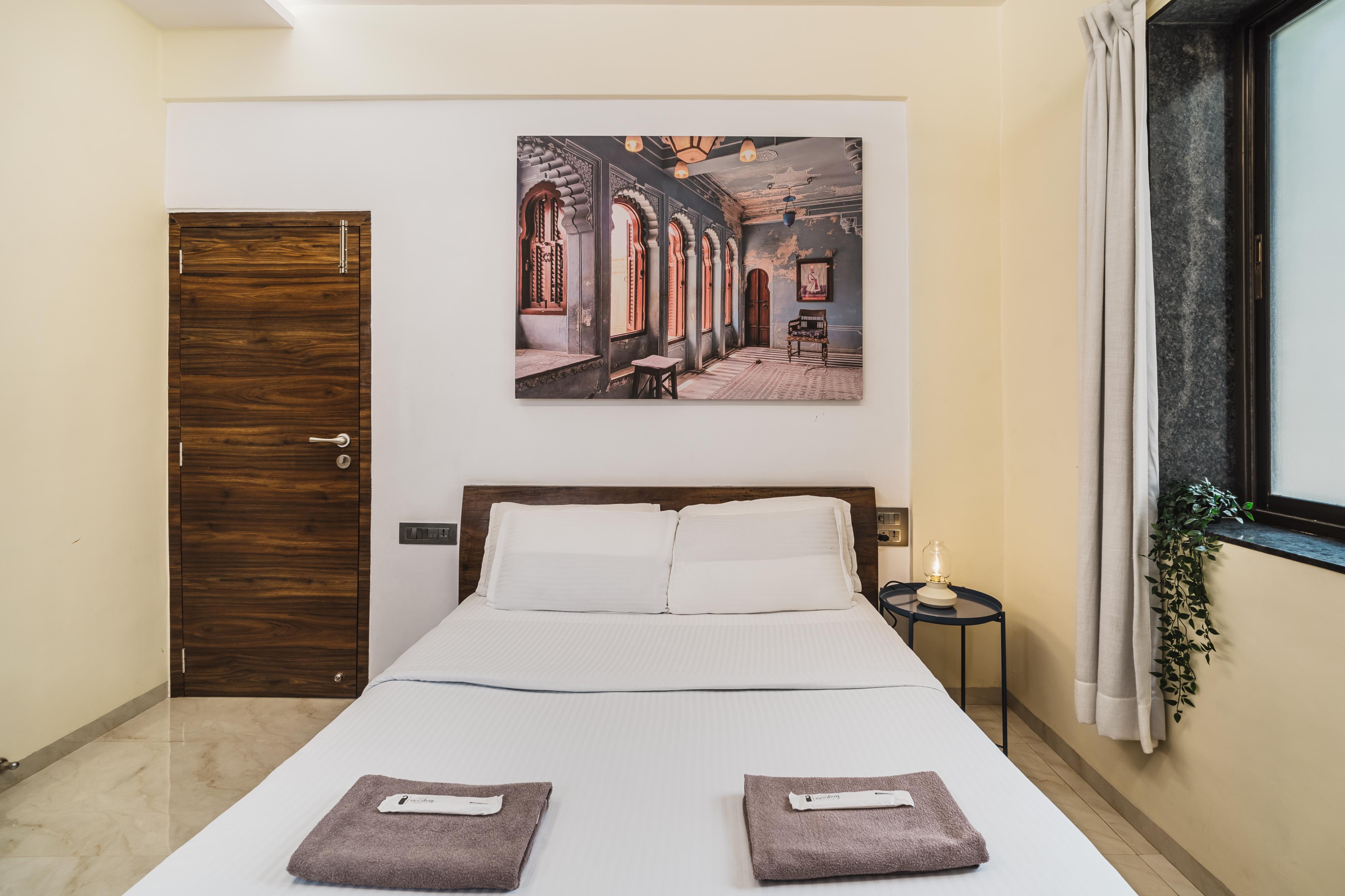 Oaklyn 1BHK in Bandra W by SquareOne Stays - Tap to explore photos
