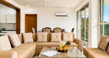 Alaya Stays Mist & Manor Maple 6 BHK Apt with shared Game Zone Room Type - Alaya Stays Mist & Manor Maple 6 BHK Apt with shared Game Zone