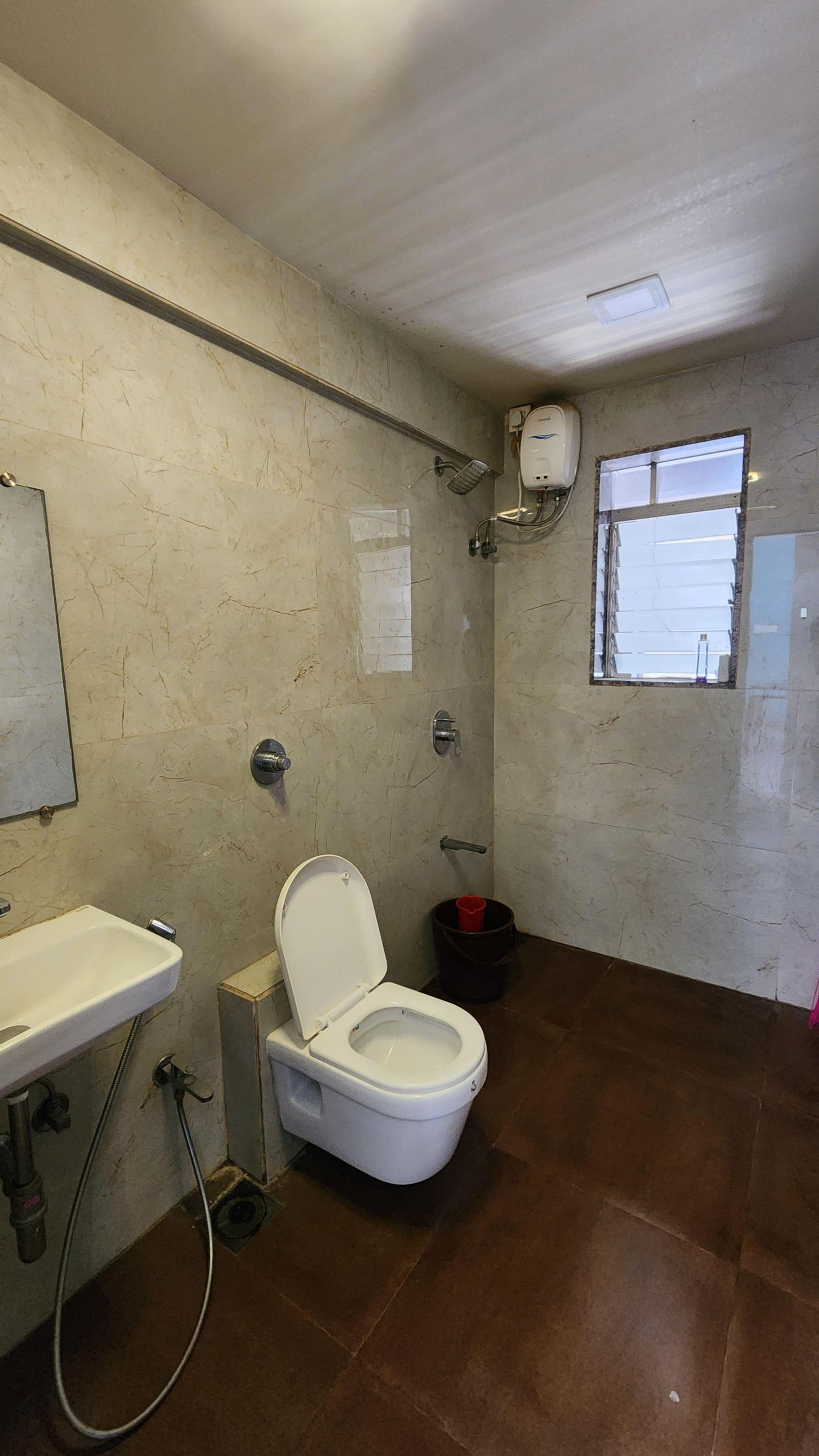 3 BHK Seafacing Malabar Hill Ocean 360 - Tap to explore photos