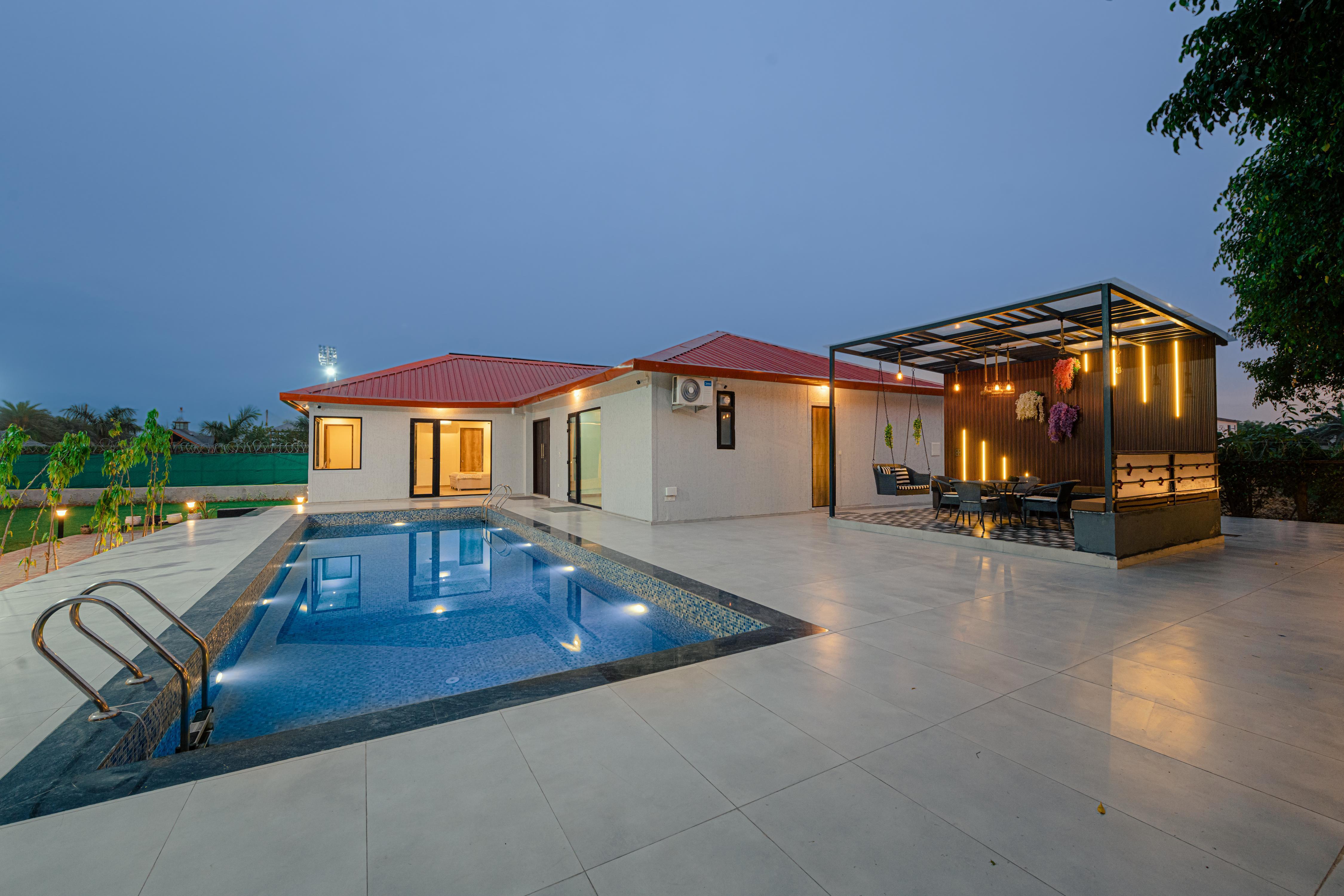 Royale Farms | Huge Pool | Noida View | Garden Room Type - Royale Farms | Huge Pool | Noida View | Garden