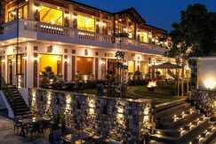 SaffronStays Tikrola Retreat, 4BR Wing