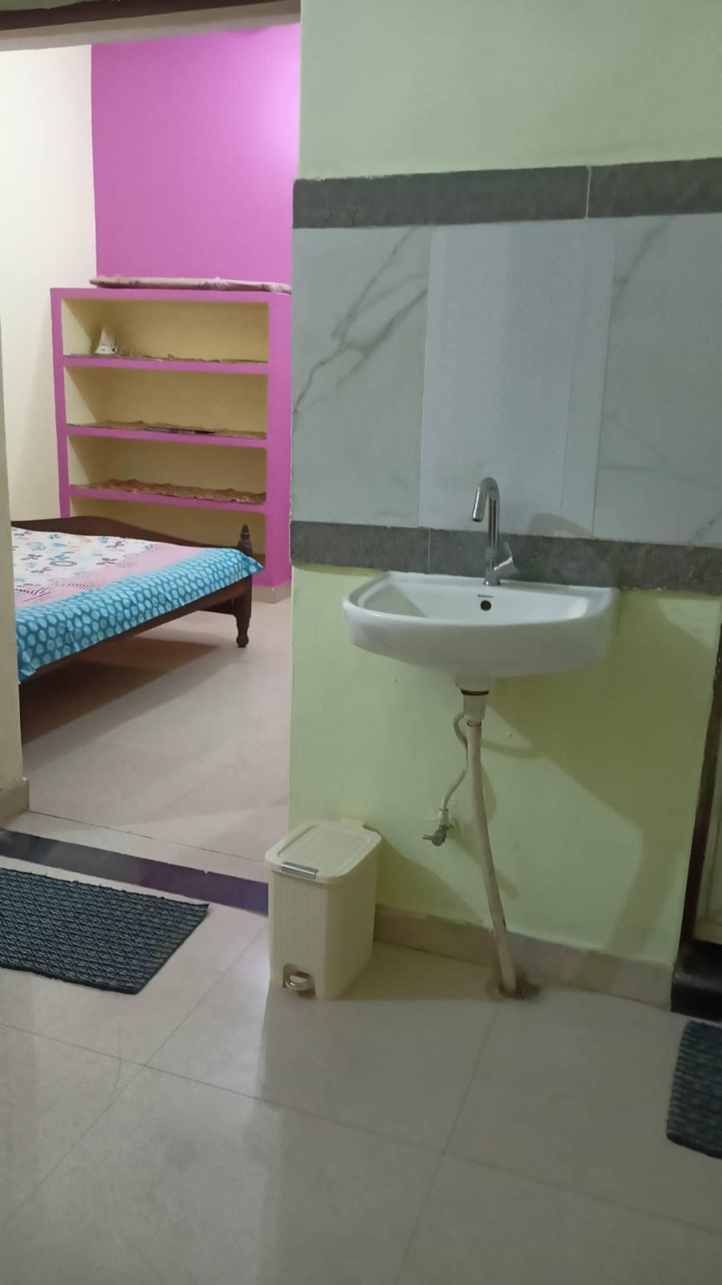 Peaceful Kashi Stay in 2 bhk - Tap to explore photos