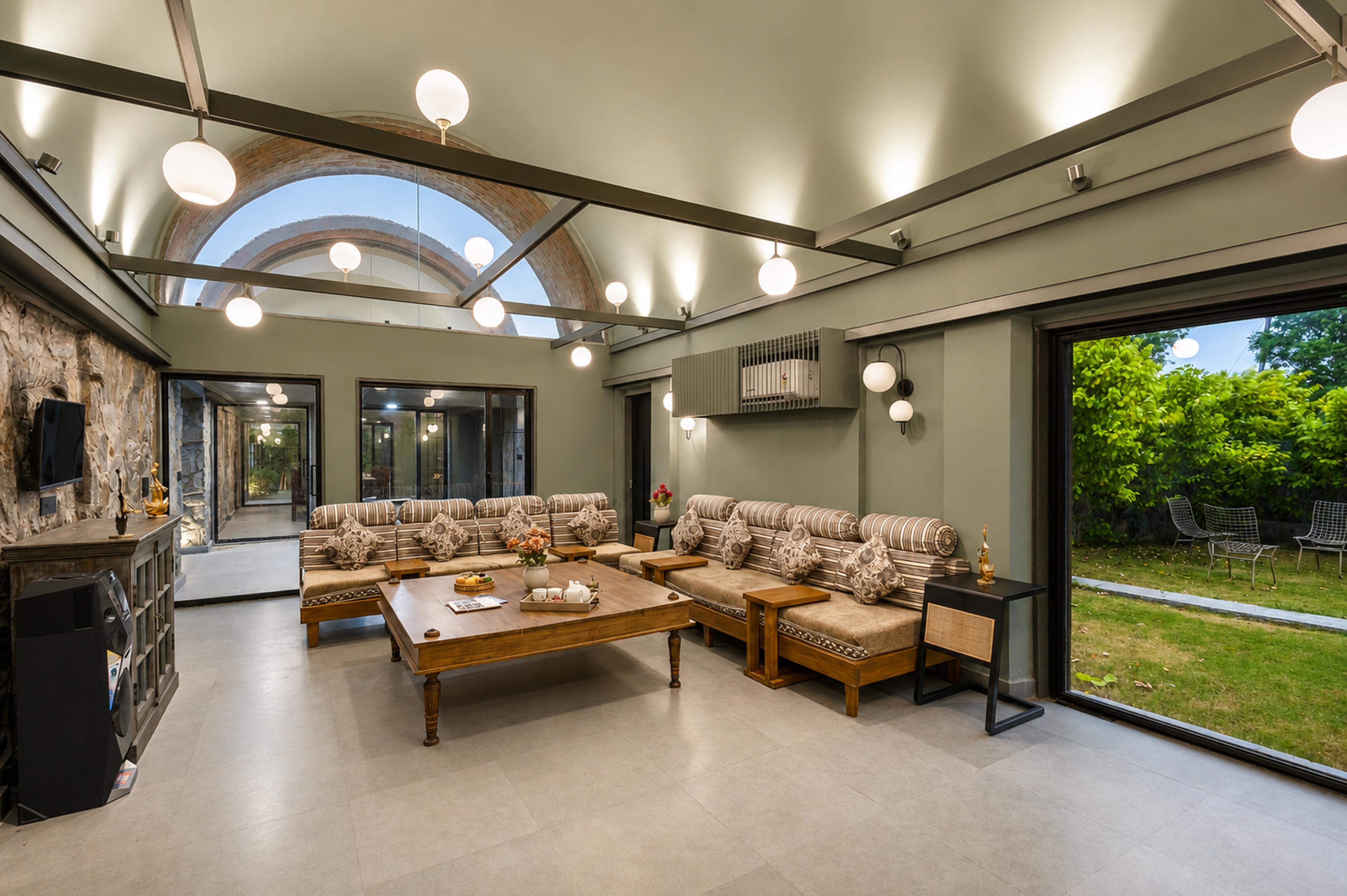 ELIVAAS Signature Earthstone 4 BHK Pvt Pool Villa - Tap to explore photos
