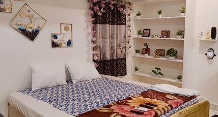Private Theater Flat Couple Friendly Private Room Type - Bedroom