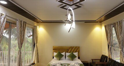 King of kings by iLiF Room Type - Deluxe AC
