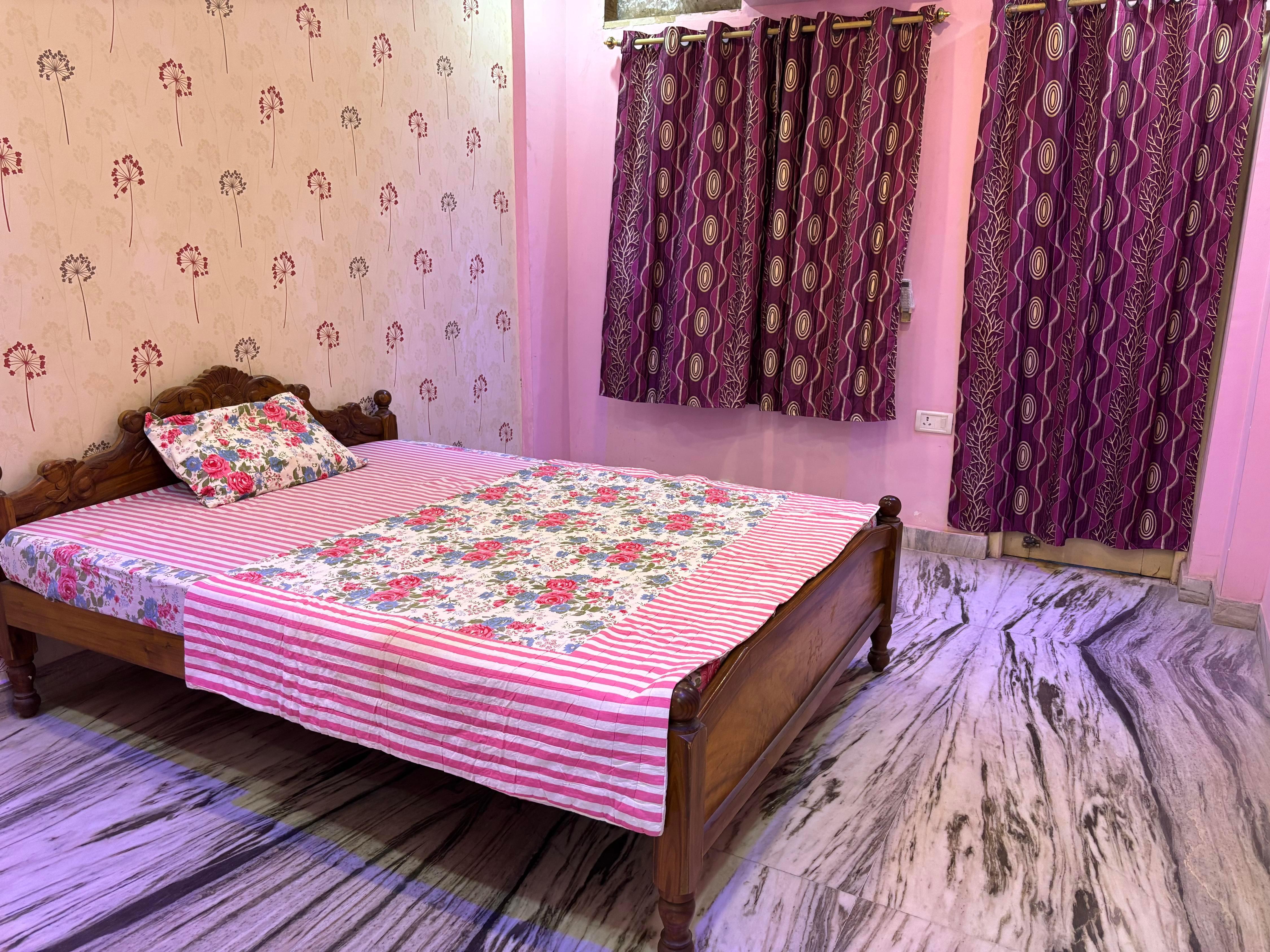 4c Home stay Room Type - Bedroom 2