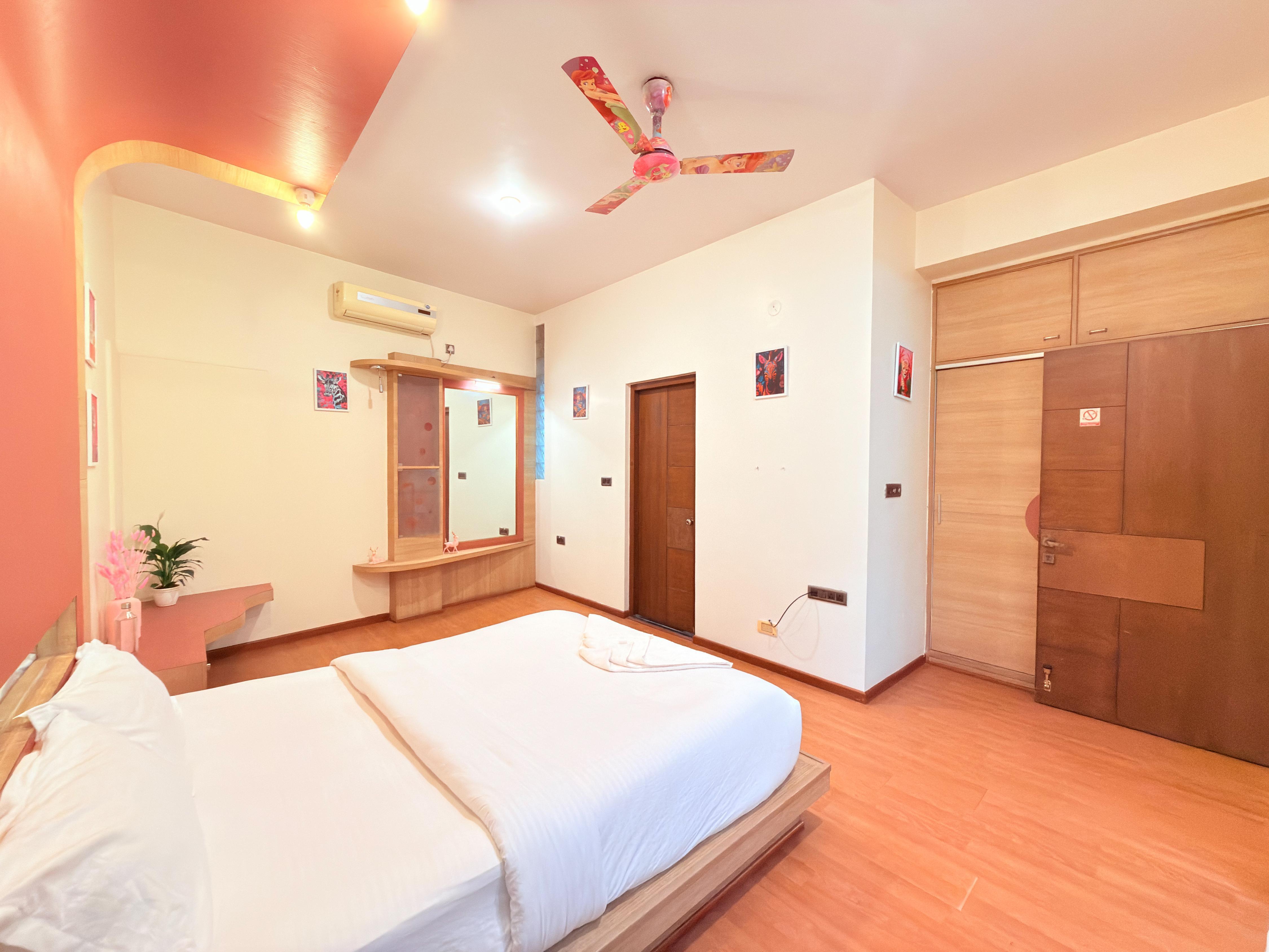 Terra Nest 4BHK Spacez Modernistic Villa with Jacuzzi - Tap to explore photos