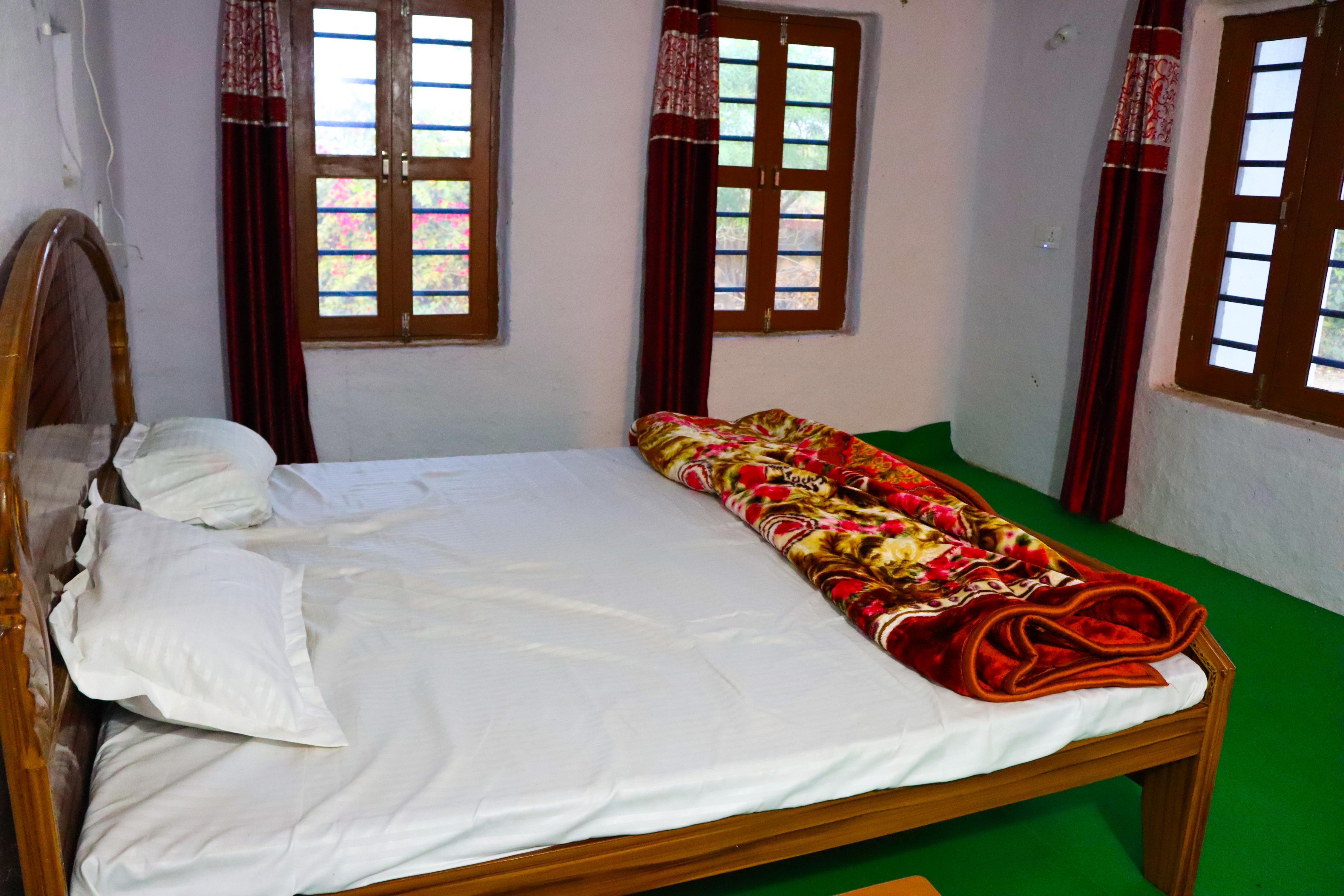 Badrika Homestay - Tap to explore photos