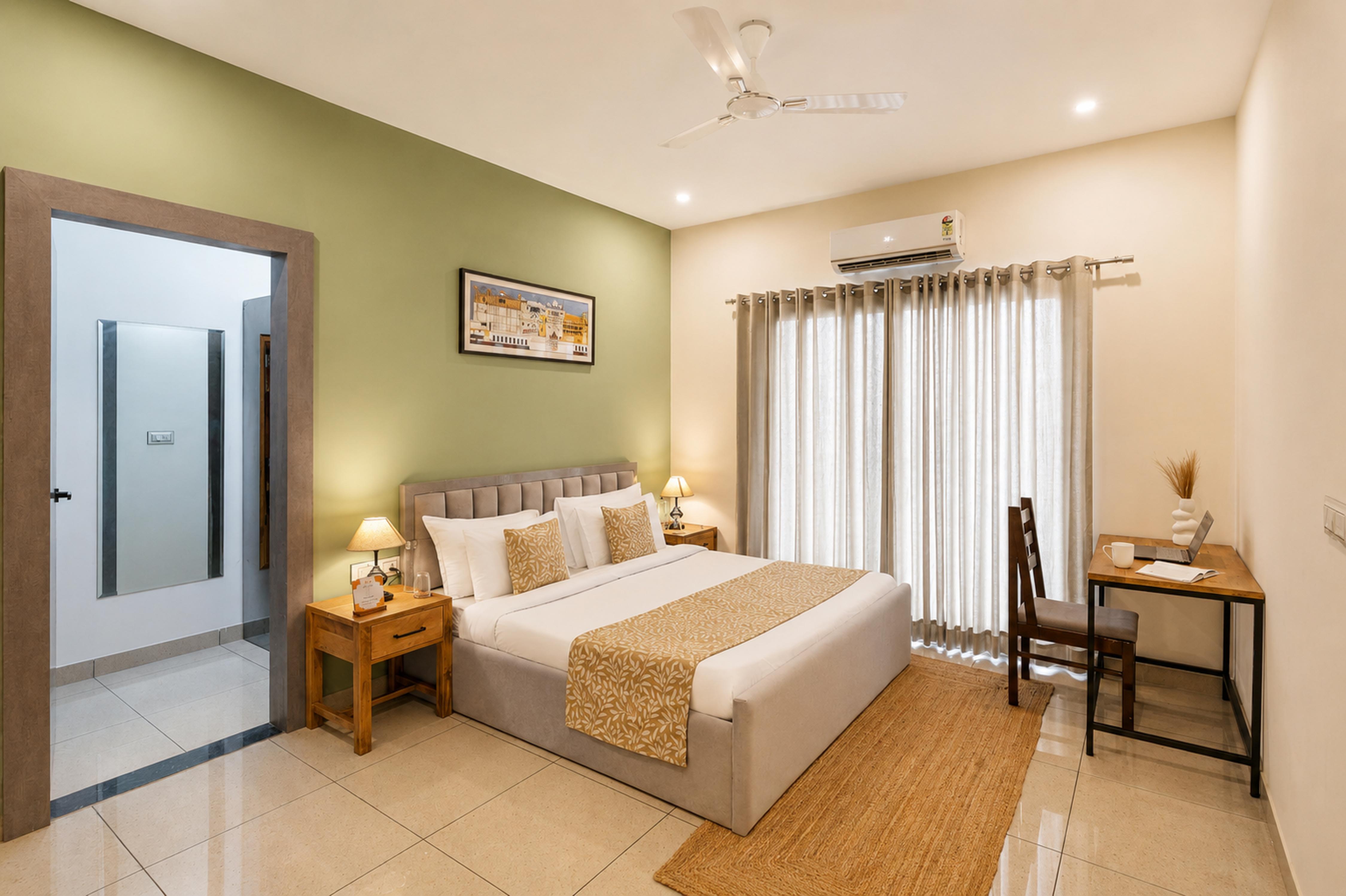 Comfy 2BHK at Lakecity Apartments by Viraalay - Tap to explore photos